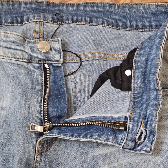 Amiri Jeans RN# 150712 Size 36 - Picture 8 of 14